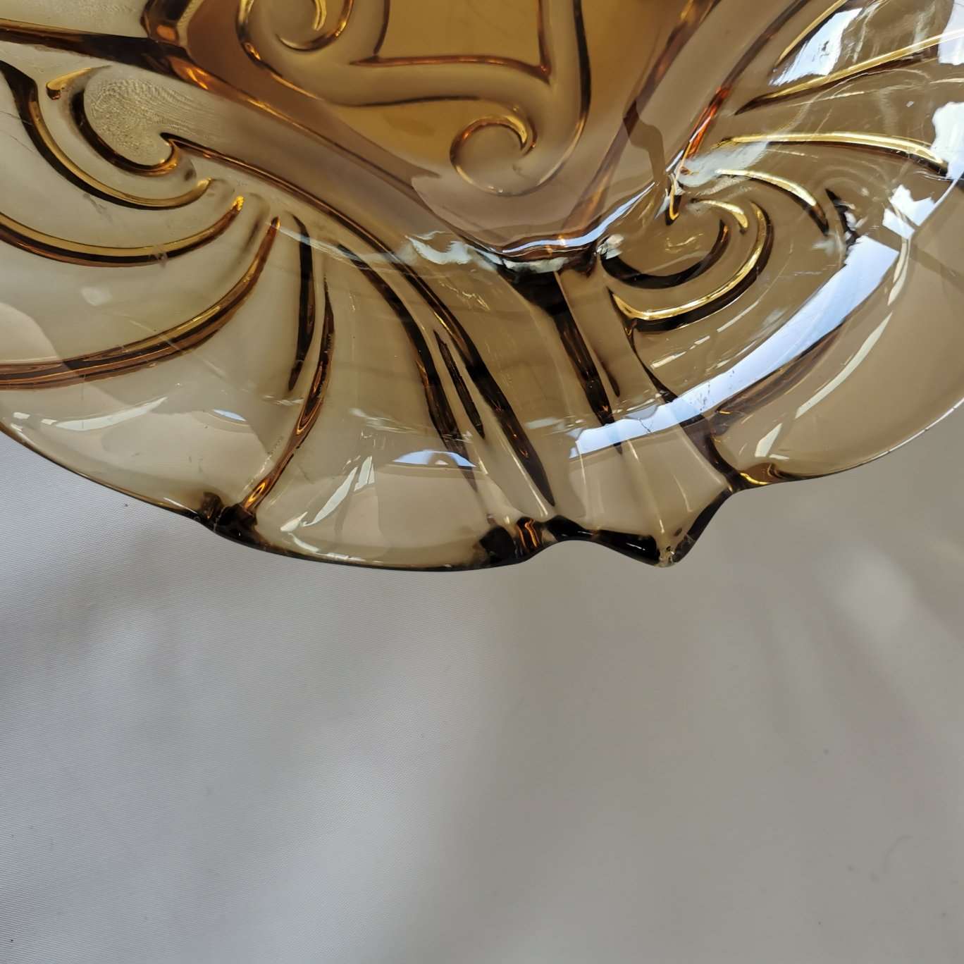 Grosse Art Déco Glasschale um 1920-40.