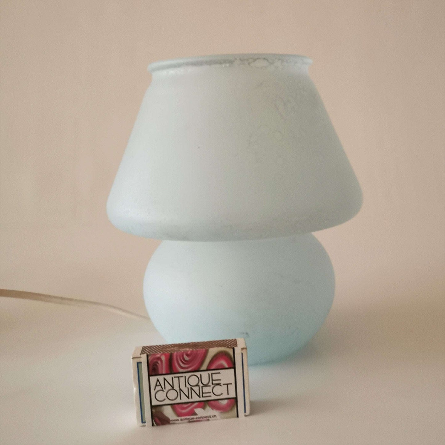 Kleine blaue Tischlampe Italien um 1970 Lampen Made in Italy