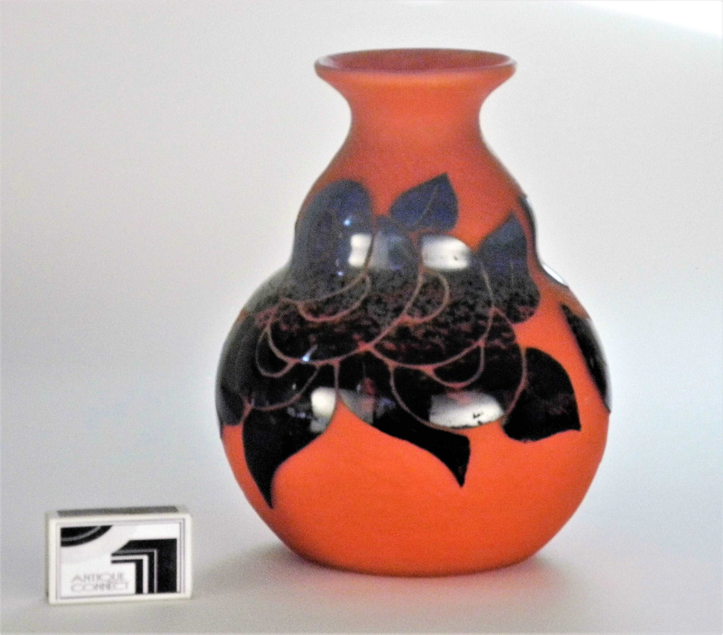 Art Déco Kameenglas Vase Frankreich um 1920.