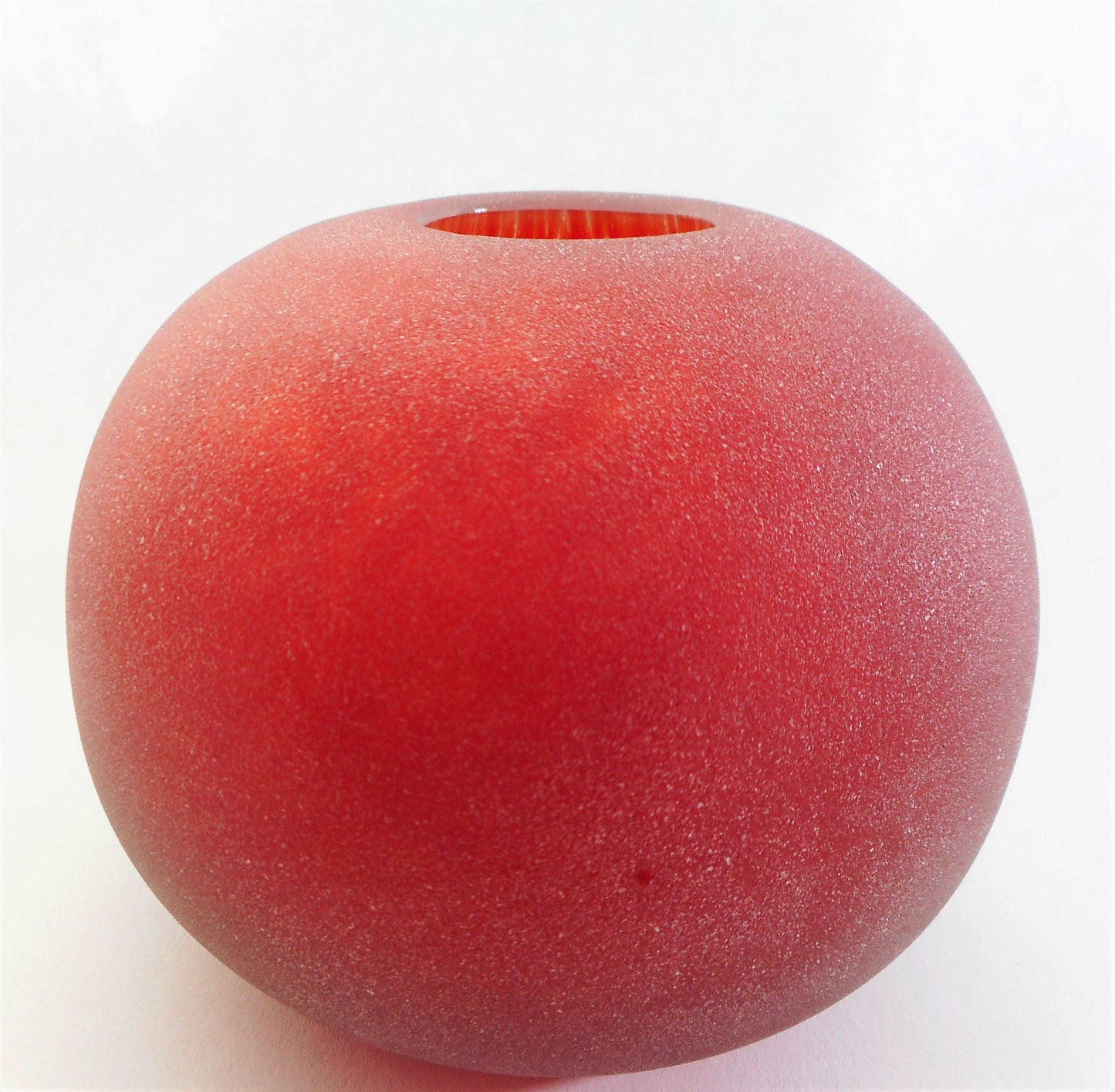 Rote Kugelvase s Scavo von Cenedese um 1950 Dekorative Gefäße Cenedese, Murano