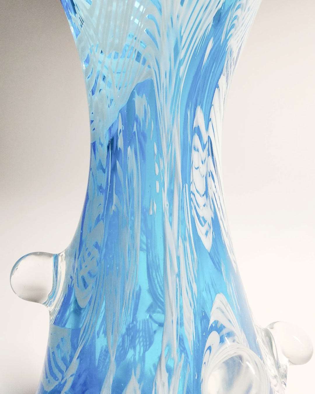 Vase Dino Martens