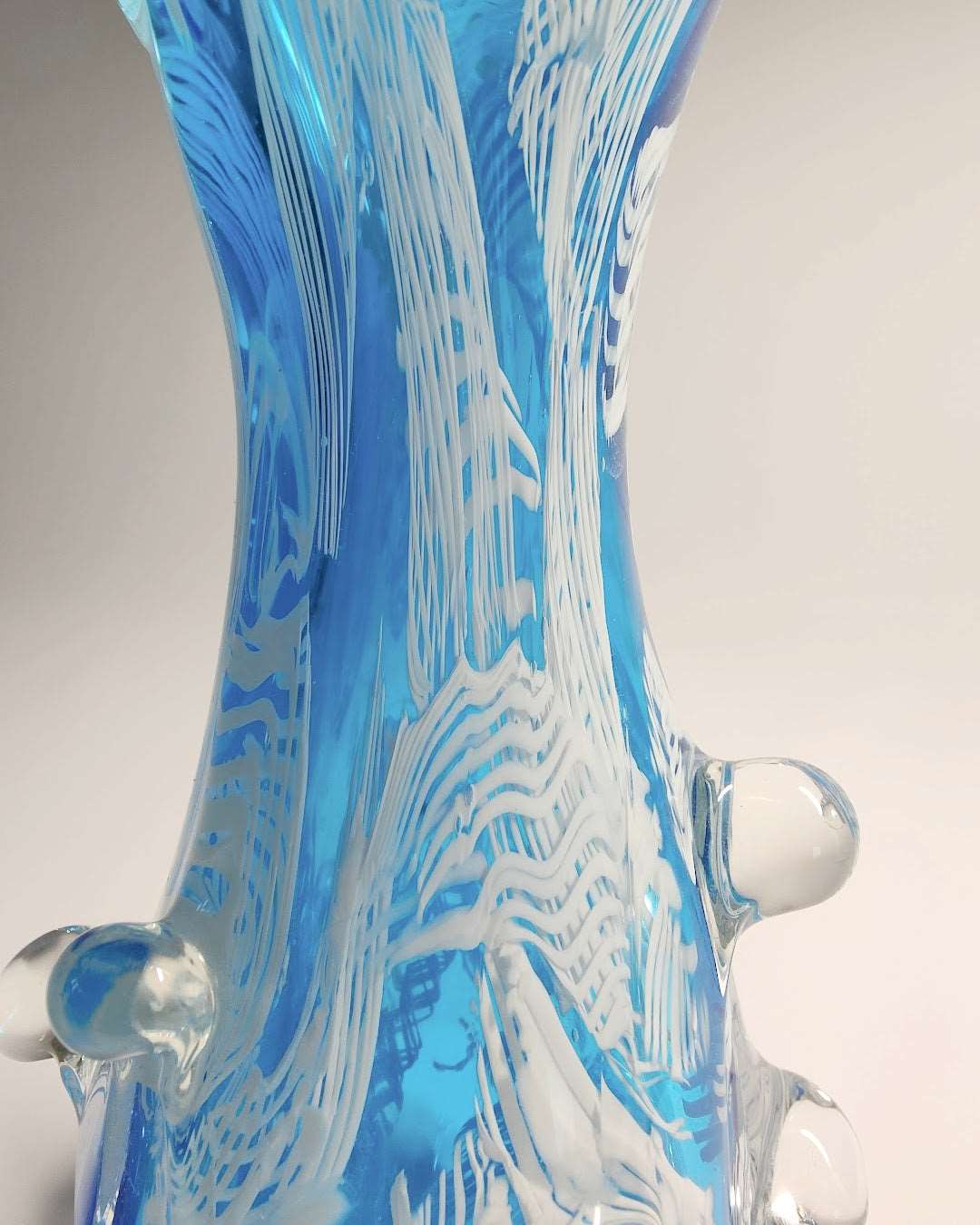 Vase Dino Martens