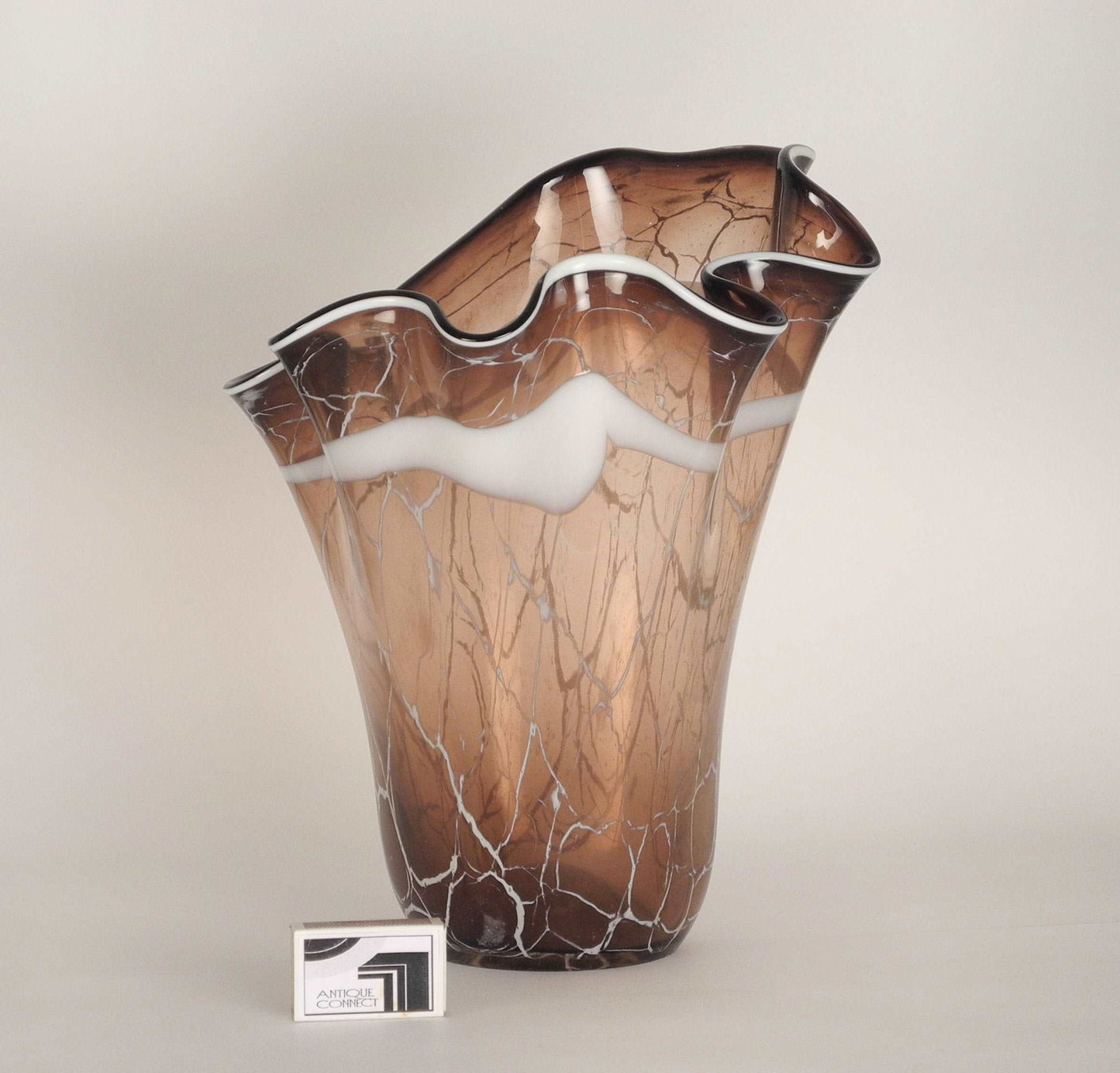 Braun-weisse Fazzoletti-Vase.