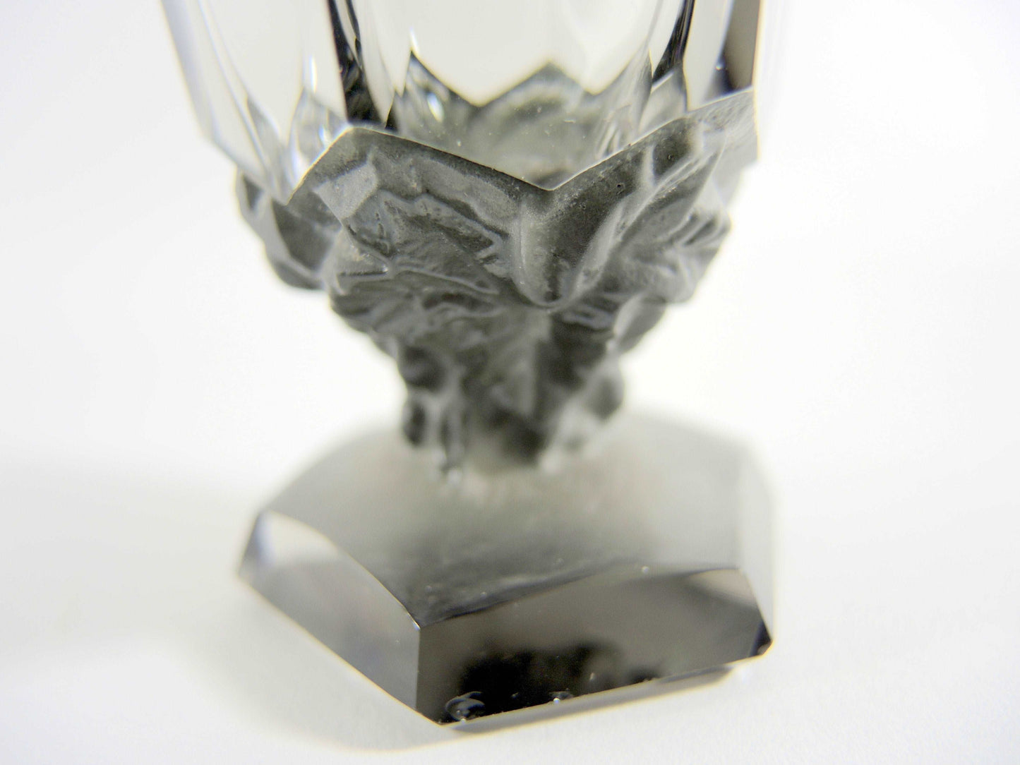 Antike Schlevogt Gablonz Art Déco Kristall Karaffe 1930 - antique-connect.ch