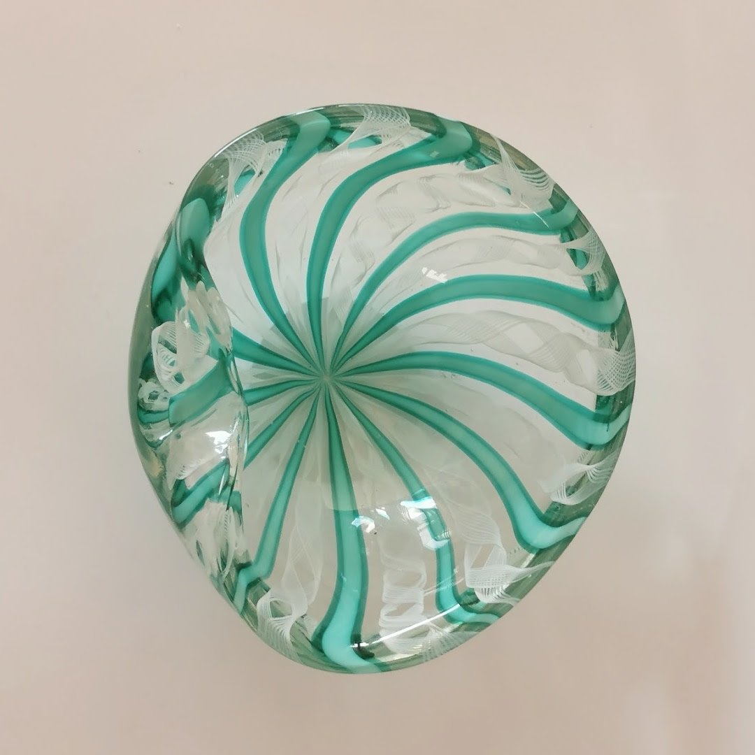 Grosse Filigrana Zanfirico Glasschale Murano um 1950.