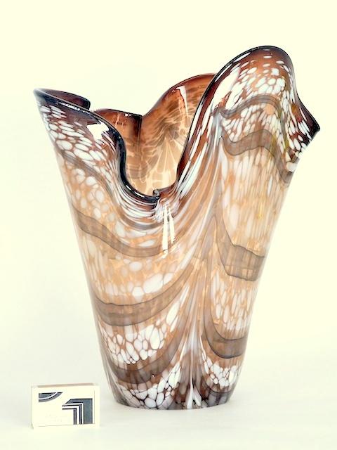 Grosse Fazzoletti Bodenvase braun.