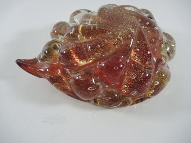 Rotgoldene Glasschale in Form einer Traube, Murano um 1950.