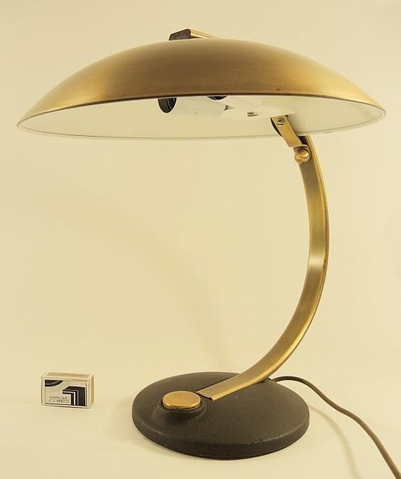 Grosse, antike Messinglampe um 1930-40.