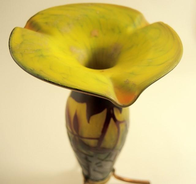 Art Deco Lampenfuss signiert.