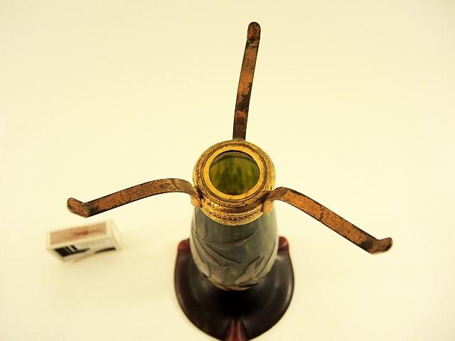 Art Deco Lampenfuss signiert.