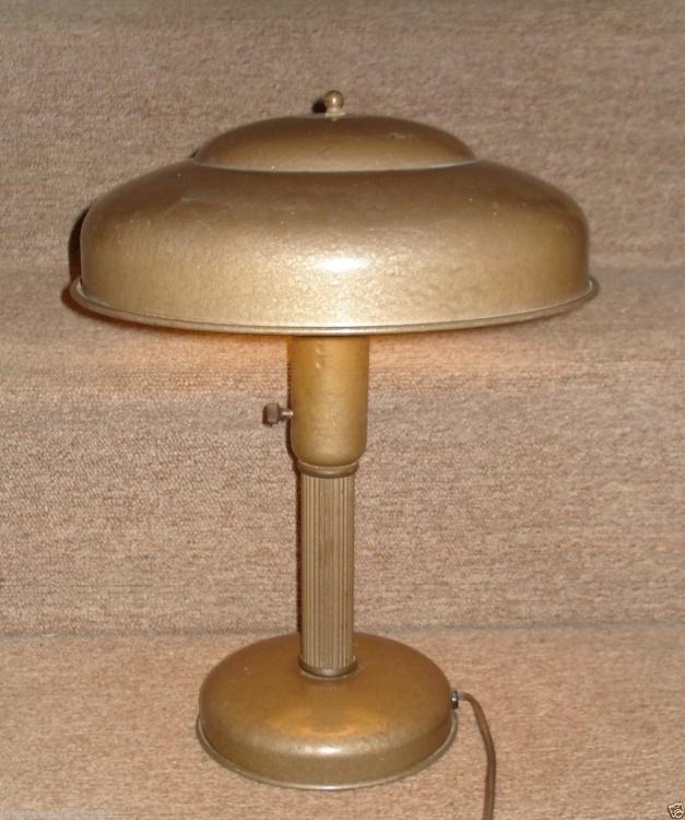 Amerikanische Art Déco Tischlampe.