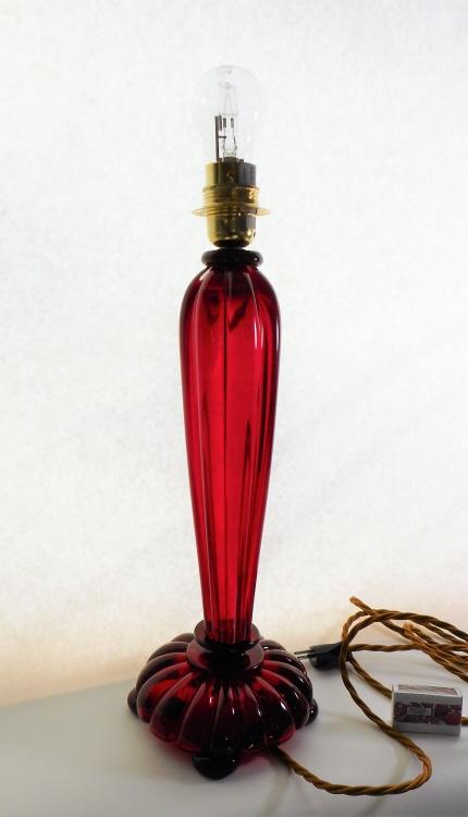Grosser roter Lampenfuss von Seguso Murano 1950-60 signiert.