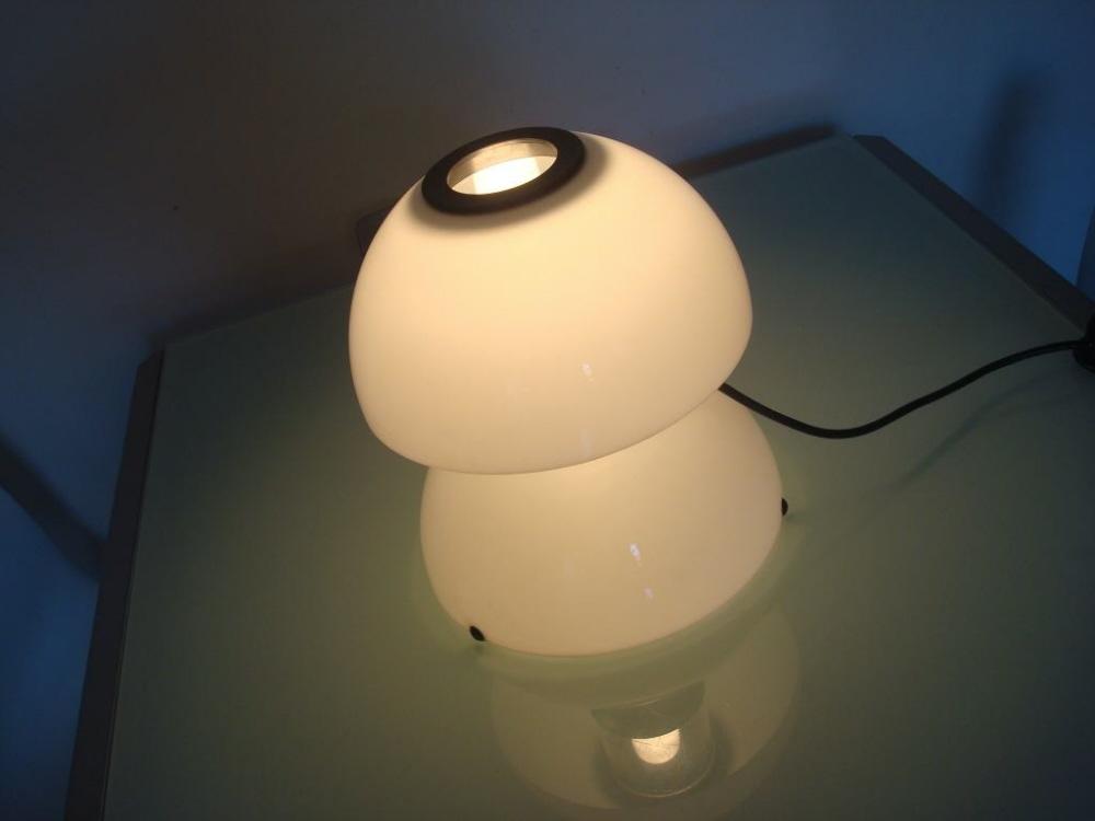 Design Tischlampe Dalca Made in Italy um 1970.