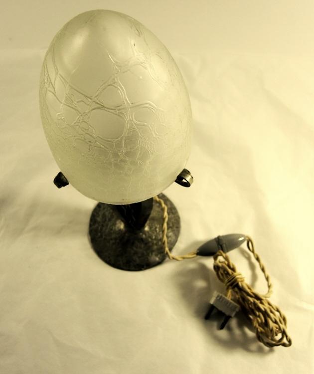 Weisse Tischlampe, Art Déco Frankreich um 1920, Original