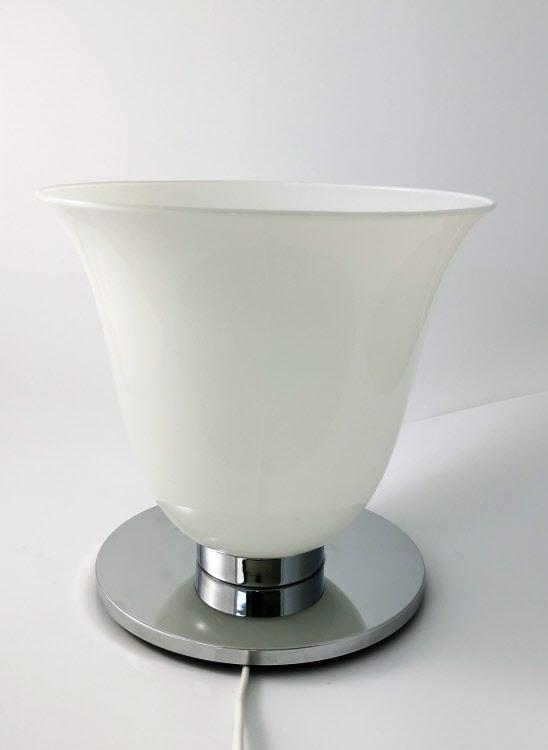 Belgische Art Déco Design Tischlampe.