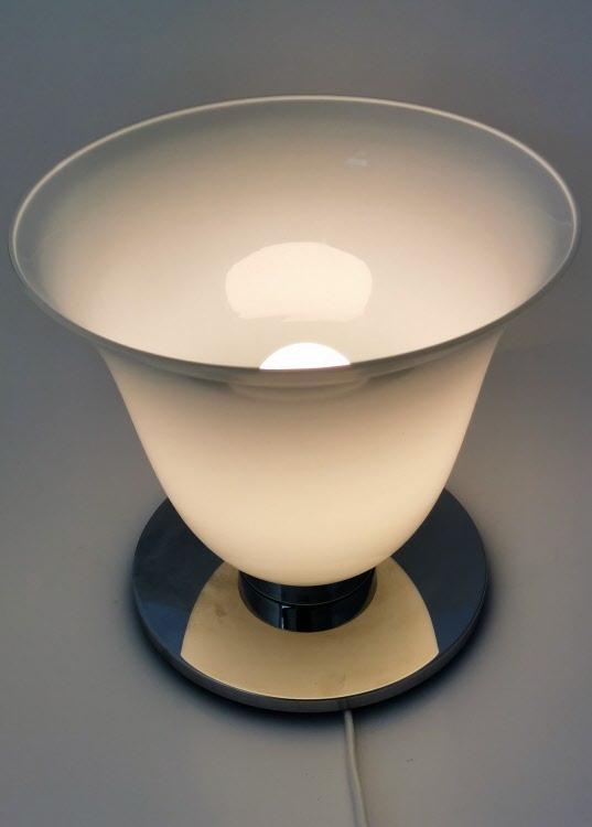 Belgische Art Déco Design Tischlampe.