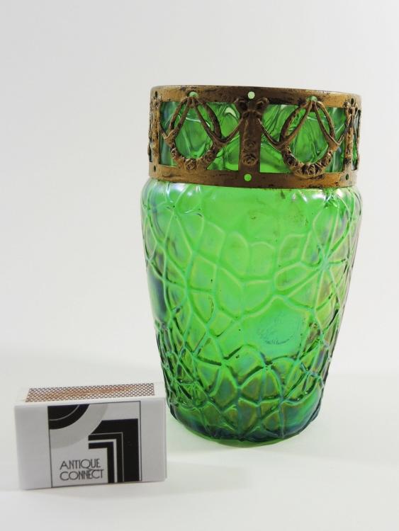 Grüne Jugendstil Vase um 1890