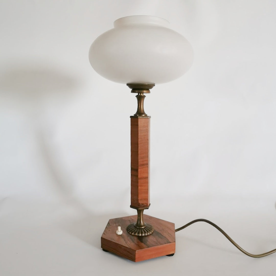 Vintage Art Déco Tischlampe 1930.