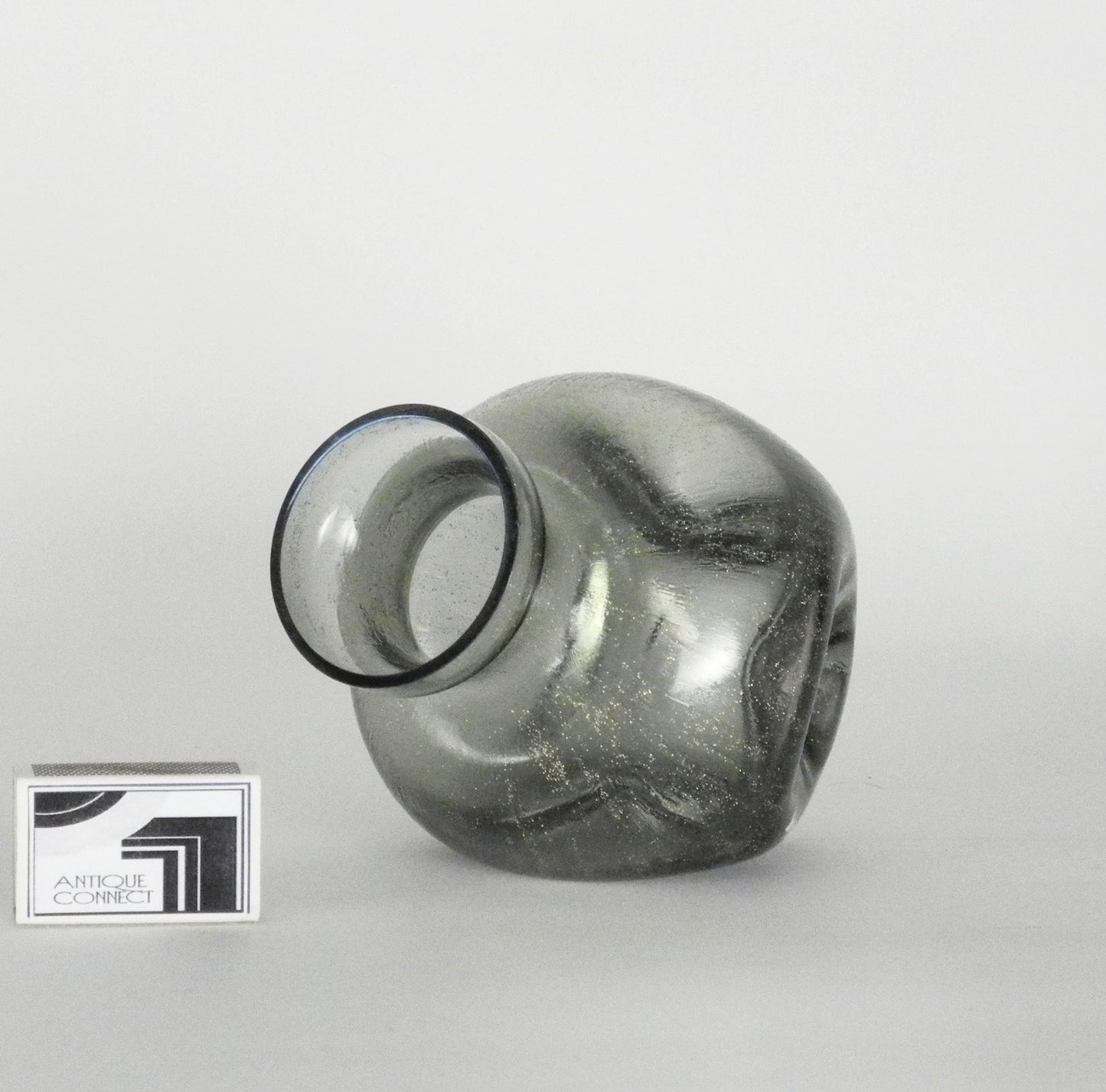 Kleine Tischvase, Rauchglas mit Aventurin Vasen Art Deco
