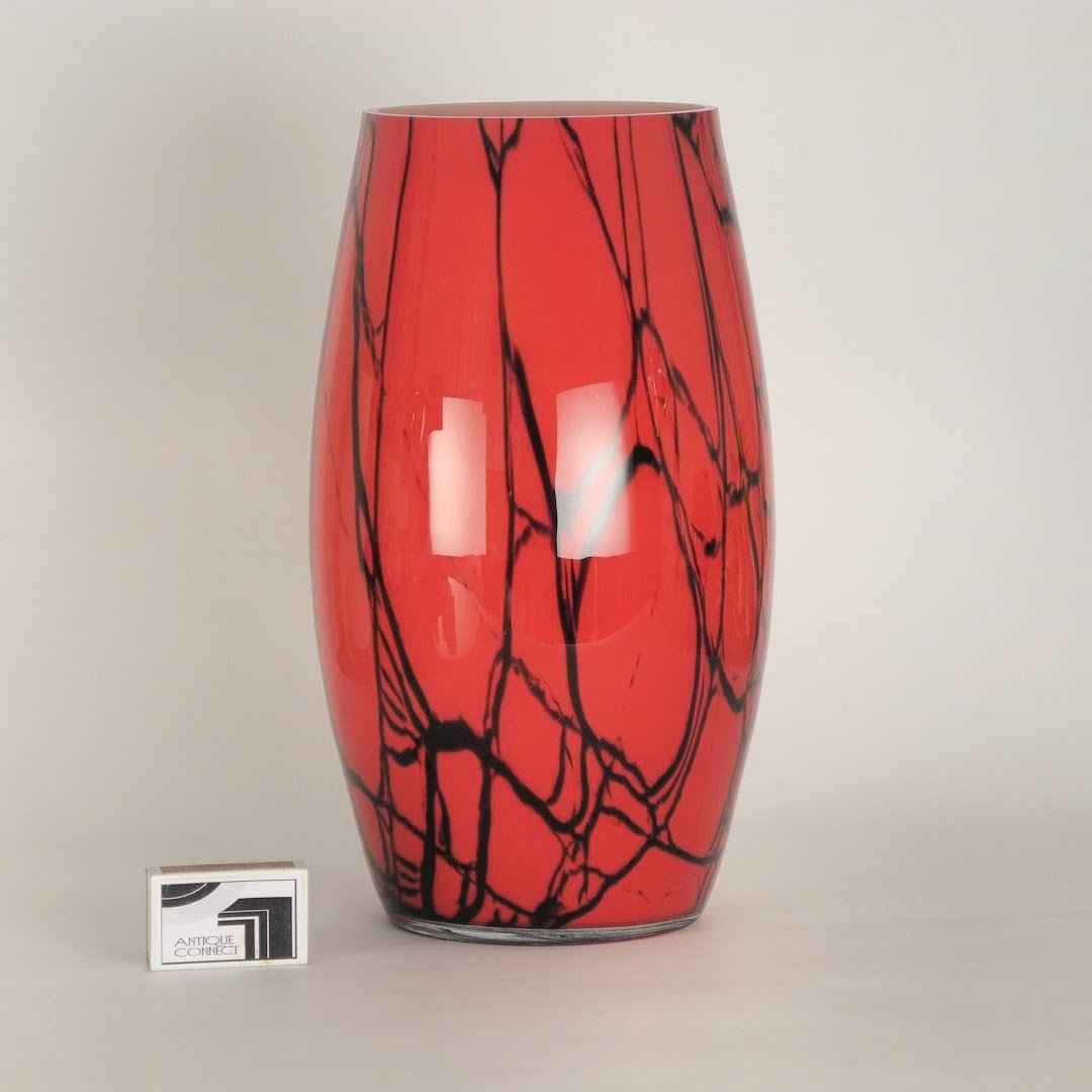 Rote Vase