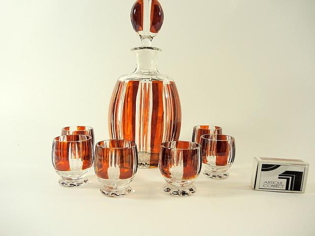 Böhmische Kristallkaraffe mit 6 Gläsern um 1930.