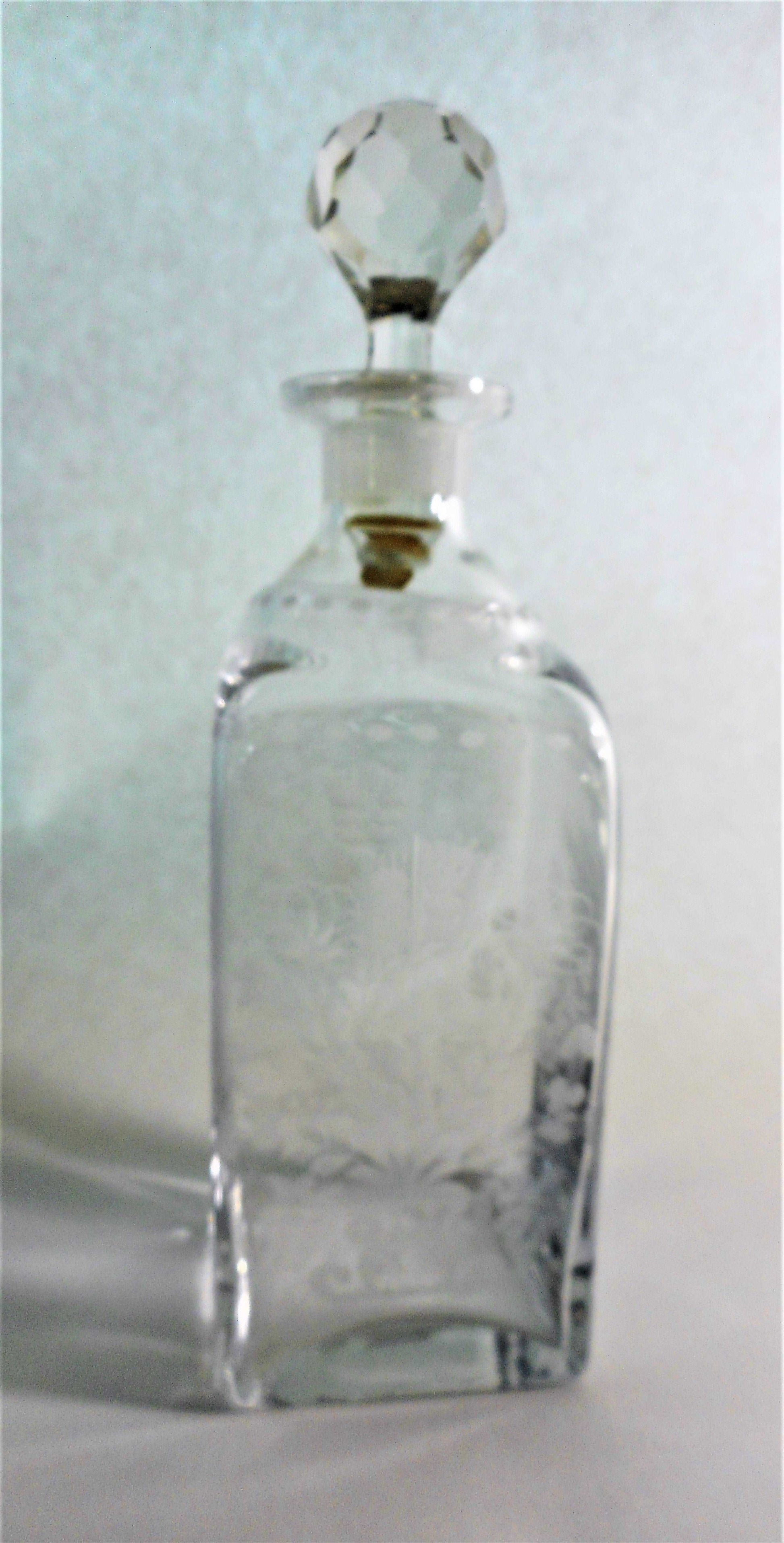 Quadratische Kristallkaraffe, Tiroler Handarbeit Wolke, (A) Dekorative Flaschen vendor-unknown 