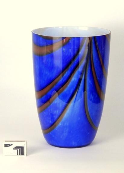 Blaue Design Bodenvase.